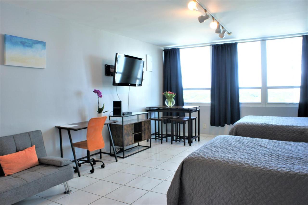 Large Corner Apartment For Up To 4 Guests With Free Parking And Direct Beach Access Miami Beach Exteriör bild